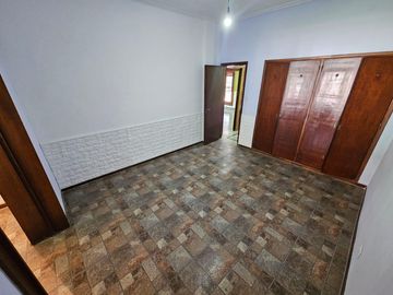 Casa 4 amb. amplios con Parque y Quincho