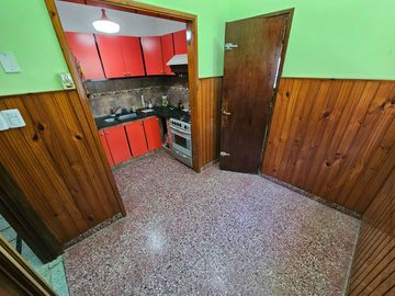 Casa 4 amb. amplios con Parque y Quincho