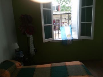 Muy buena casa municipal en tres plantas