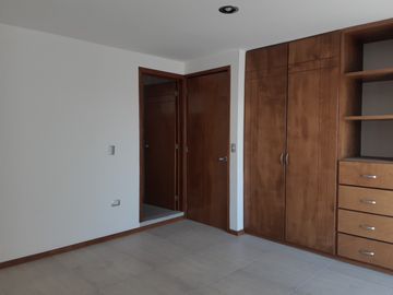 DEPARTAMENTO EN VENTA EN EL BARREAL! A 500 METROS DE LA UDLAP!