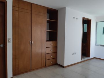 DEPARTAMENTO EN VENTA EN EL BARREAL! A 500 METROS DE LA UDLAP!