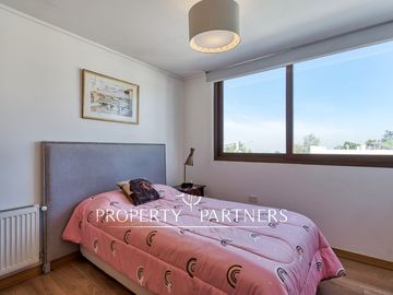 En condominio con precioso parque, Venta La Reina