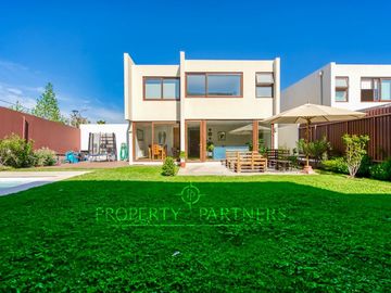 En condominio con precioso parque, Venta La Reina