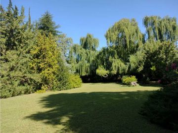 CASA QUINTA CON PARQUE DE 100 AÑOS SAN RAFAEL MENDOZA