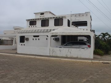Se Vende Casa Cerca del Mar en Capaes