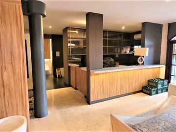 Disewakan Ruang Usaha untuk Restaurant di Kemang Jakarta Selatan Kondisi Un Furnished