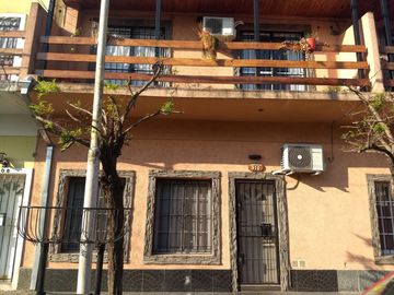 EXCELENTE DUPLEX 3 AMBIENTES