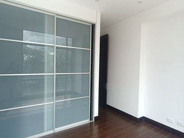 apartamento en arriendo en chico norte. Cod A52044
