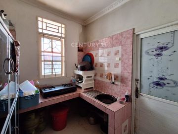 Rumah 2 Lantai Ada Kontrakan Dan Kost Di Kayumas S8598