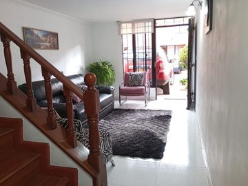 casa en venta en portales del norte. Cod V2866892