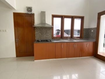 Dijual Rumah lokasi strategis di Jl. Percetakan Negara - Jakarta Pusat