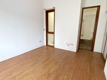 Dijual Rumah lokasi strategis di Jl. Percetakan Negara - Jakarta Pusat