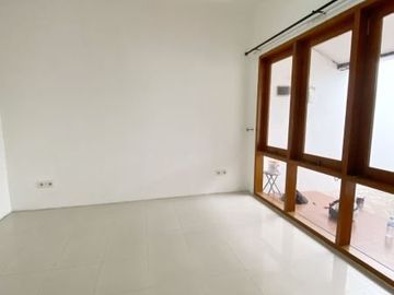 Dijual Rumah lokasi strategis di Jl. Percetakan Negara - Jakarta Pusat