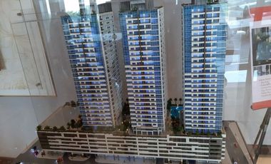 Four Bedroom For Sale in Four Season Riviera Binondo Manila