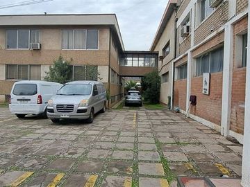 Industrial en arriendo en Macul