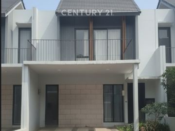 Rumah 3 Lantai Semi Furnish Di Wisteria Cakung Jakarta Timur