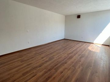CASA EN VENTA EN MONTERRA PONIENTE! SLP
