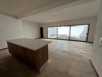 CASA EN VENTA EN MONTERRA PONIENTE! SLP