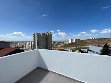 CASA EN VENTA EN MONTERRA PONIENTE! SLP