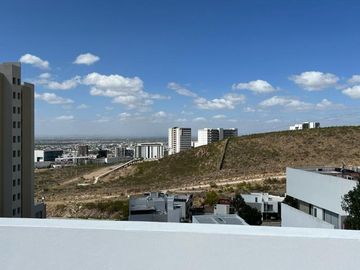 CASA EN VENTA EN MONTERRA PONIENTE! SLP