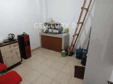 Ruko 3  Lantai Dengan Lokasi Strategis Di Serpong