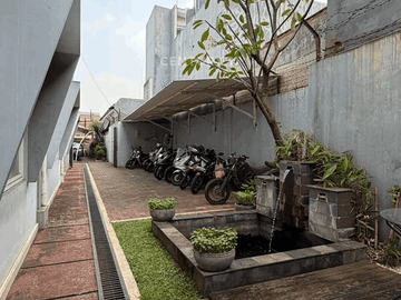 Dijual Mini Gedung Siap Pakai Lokasi  Di Tanjung Barat