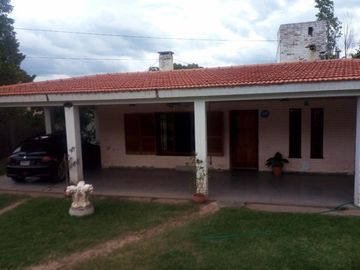 CASA EN VENTA JUANA KOSLAY