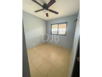 Casa en La Chorrera $450 $125.000 #466