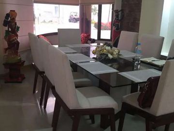 Rento casa grande en Manta Beach