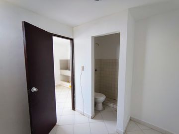 apartamento en arriendo/venta en el tabor. Cod V105237