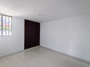 apartamento en arriendo/venta en el tabor. Cod V105237