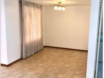 Casa En Venta A Un Super Precio, El Palacio I