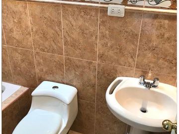 Casa En Venta A Un Super Precio, El Palacio I