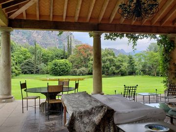 Tepoztlan Plano vista a las montañas una belleza