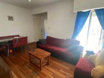 DEPARTAMENTO 2 AMBIENTES - CENTRO DE BANFIELD.