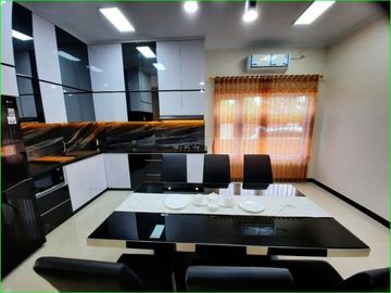 Guesthouse Kolam Renang Full Perabot di Jakal