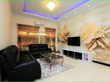 Guesthouse Kolam Renang Full Perabot di Jakal