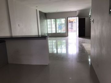 House for Sale Paranaque 4BR with 2 Car Park