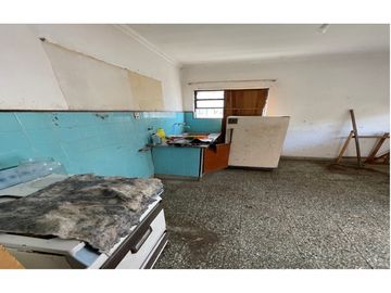 casa sobre calle 520 con salida 520 bis entre 513 y 515