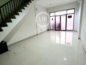 Rukan Gading Soho Foodstreet Sedayu City Cakung Jakarta Timur
