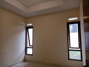 Rumah istana gardenia kolonel masturi citeureup cimahi utara