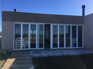CASA EN VENTA EN COSTA ESMERALDA - ECUESTRE 301