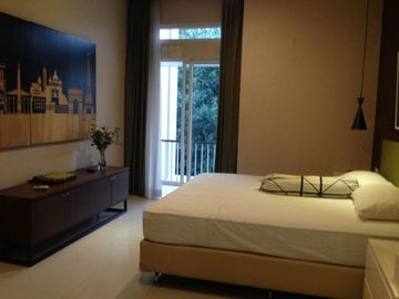 Beautiful Townhouse Fully Furnished in a Cluster Lebak Bulus