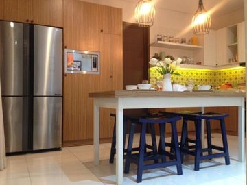 Beautiful Townhouse Fully Furnished in a Cluster Lebak Bulus