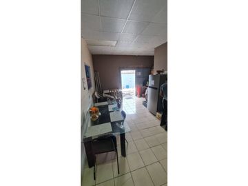 VENTA DE LOCAL COMERCIAL >>>Betania<<<