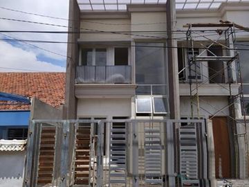 Jual 2 Unit Rumah Minimalis di Tenggilis Mejoyo Selatan Surabaya