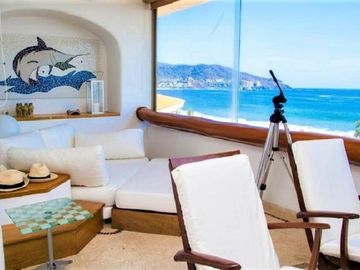 VENTA P.H. 5 RECÁMARAS 5 BAÑOS IXTAPA ZIHUATANEJO GUERRERO