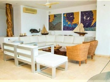VENTA P.H. 5 RECÁMARAS 5 BAÑOS IXTAPA ZIHUATANEJO GUERRERO