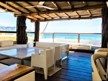 VENTA P.H. 5 RECÁMARAS 5 BAÑOS IXTAPA ZIHUATANEJO GUERRERO