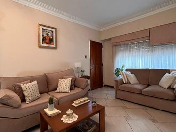 Casa tipo Dúplex de 4 AMBIENTES en venta